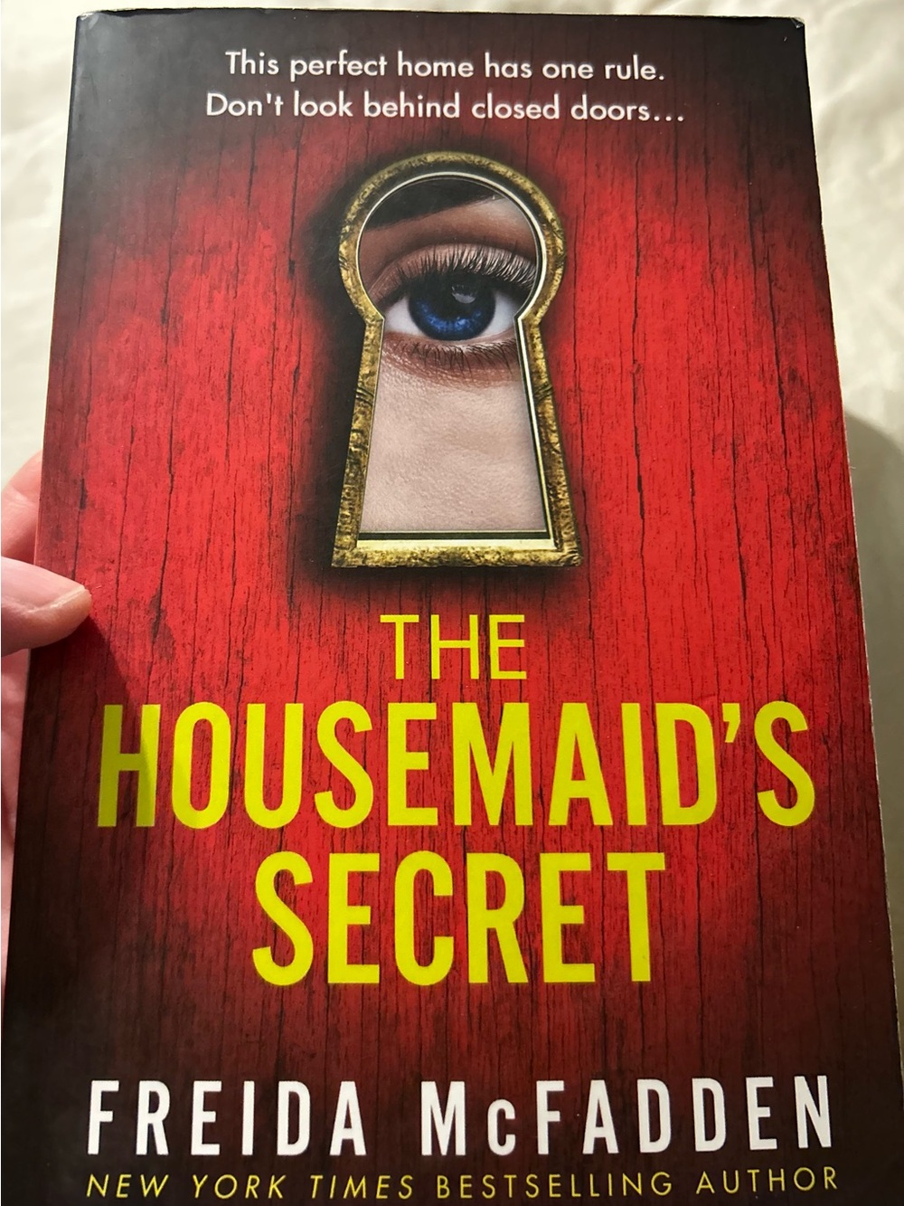 The Housemaid's Secret - Red Cover